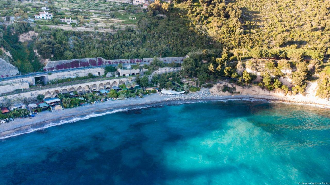 Locanda Baia Beniamin Grimaldi  Kültér fotó
